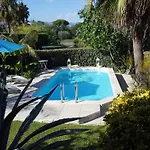 Апартаменты Rez De Jardin Avec Piscine